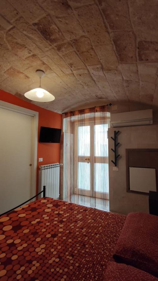 Al Fly Bed & Breakfast Монополи Екстериор снимка