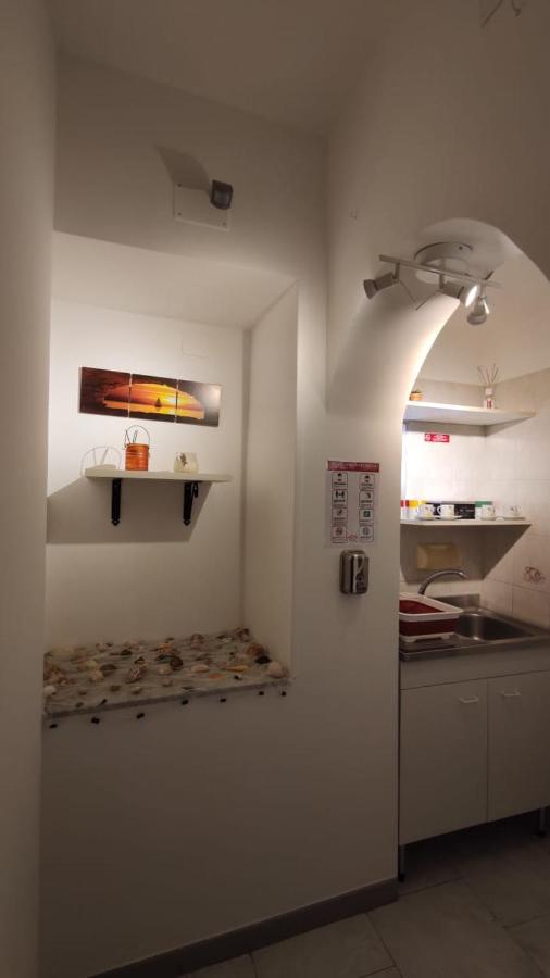 Al Fly Bed & Breakfast Монополи Екстериор снимка